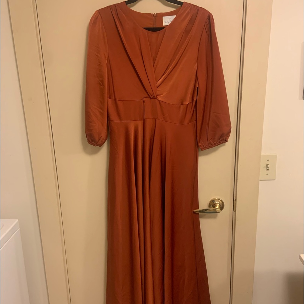 Dainty Jewell’s rustic orange Essence of Elegance dress